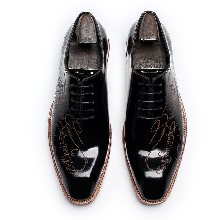 ElegantEpic Leather-Carved Oxford Shoes: Where Art Meets Craftsmanship